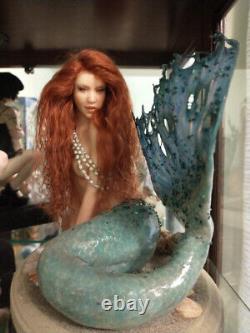 Artist Original Phyllis Morrow-pgm Sculpting Caroline Mermaid With Pond