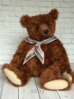 Big bear in classical style