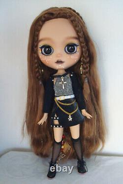 Blythe Doll custom sleepy eyes Punk Blythe with clothes, shoes and 18 nands