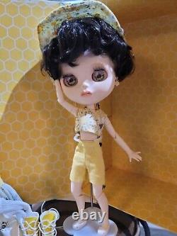 Custom Blythe Type Doll Ooak From Artist iivii