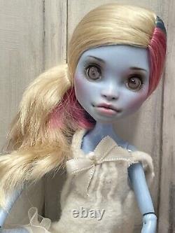Monster High OOAK Doll Custom Repaint Abbey Bominable, 16 Scale, Articulated
