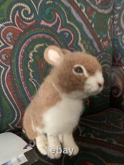 Rare Vintage 2011 Stevie T Bunny Realistic Artist Collector AnimalMint