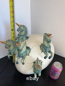 SERGIO BUSTAMANTE LARGE EGG WITH 5 UNICORNS. UNIQUE PIECE OOAK. With COA