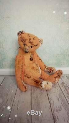Very old bear Retro style Vintage teddy bear Classic teddy bear Toy bear Plush b