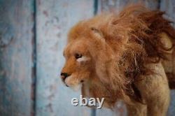 Aiguille Lion Felted Big Cat African Safari Sculpture Art Laine Animale
