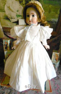 Antique Français Reproduction Halopeau Artiste Bisque Doll