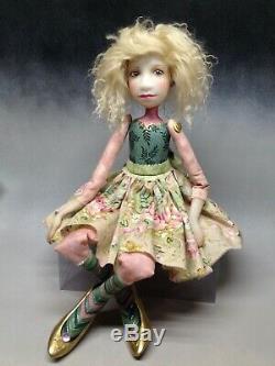 Artiste Doll Blond Plumes Cheveux Chaussures En Or Ooak