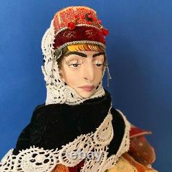 Artiste Ethnique Collectionnable Poupée Aristocratique Dame Nare En Robe Folklorique Arménienne