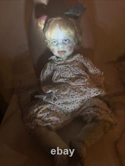 Artiste de l'horreur effrayante en porcelaine OOAK Doll 22 Harlequin hanté Baby