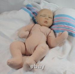 Bébé Câlin en Silicone OOAK, Fabriqué par un Artiste