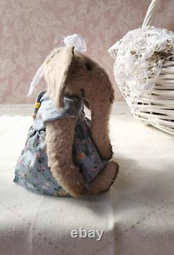 Cadeaux d'éléphant en peluche fait main par l'artiste pour l'anniversaire des filles, poupée OOAK