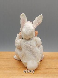 Costume de lapin sculpté OOAK pour poupée enfant Darla Knox Artisan Dollhouse Miniature 112