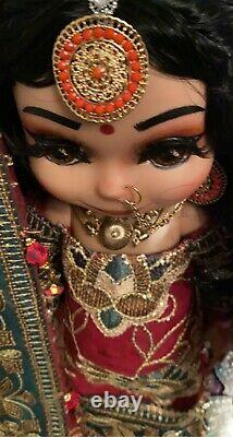 Disney C'est Un Petit Monde Animateur De Poupée Ooak Repeint Indian Bride Chanter Rare