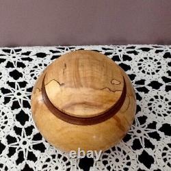 Michael D. Mode Vase en bois unique avec couvercle signé par l'artiste