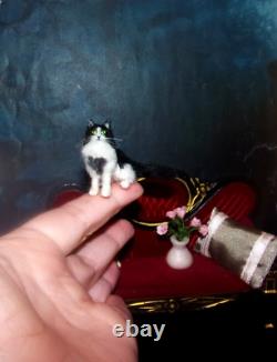 Noir Blanc Cat Réaliste Miniature Fait Main Ooak 112 Maison De Poupée Sculptée À La Main