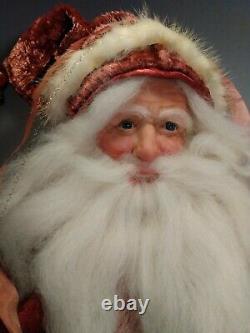 Ooak Grand 32 Père Noël Père Père Noël Par L'artiste Lois Clarkson Avec Des Jouets Anciens