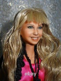 Ooak Hannah Montana Miley Stewart Celebrity Barbie Poupée Reroot Repeint Par Olia