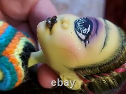 Ooak Monster High Iris Clops Repaint Belle Goth Gothique Une Poupée D'art Yeux