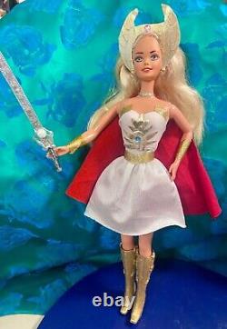 Poupée Barbie Ooak en tant que She-Ra, Repaint personnalisé à la main, Collection de fantasy, Fanart fait à la main