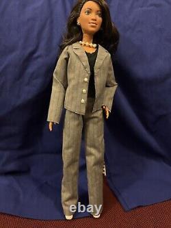 Poupée Kamala Harris OOAK Custom Repaint Fait Main Collectionneur Art Barbie AA USA