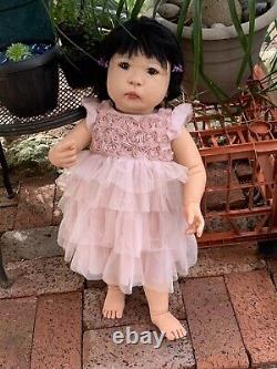 Poupée asiatique de bébé fille NAOKO renaît, était Min Li Jorja Pigott, poupée enfant COMPLÈTE avec certificat d'authenticité (COA)