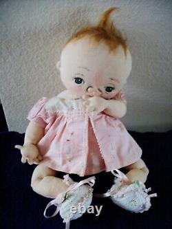 Poupée bébé unique en son genre Shackelford Ooak Orig Soft Sculpt Thumbsucker, Annalee, avec un chignon auburn