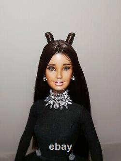 Poupée d'art Ariana Grande OOAK, relookage réaliste de Barbie célébrité