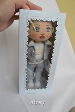 Poupée de chiffon, poupée fait main, poupée unique, poupée décorative en textile, collection de poupées d'art
