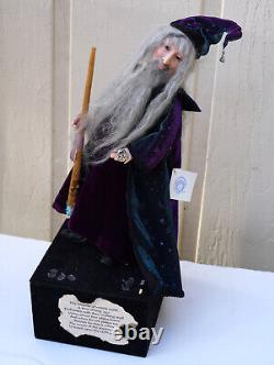 Poupée de magie Wizard Magic OOAK Poupée Mephisto Poupée Artisanale de la Guilde Artisanale Faite à la Main Signée par l'Artiste