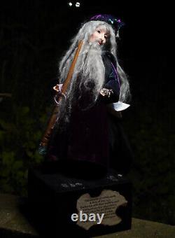 Poupée de magie Wizard Magic OOAK Poupée Mephisto Poupée Artisanale de la Guilde Artisanale Faite à la Main Signée par l'Artiste