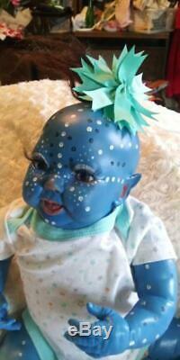 Réincarné Mythique Fantasy Jinn Alternative Fairy Avatar Alien Artiste Baby Doll