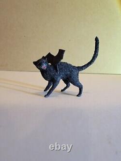 Sculpture de maison de poupée chat noir avec ailes de chauve-souris faite à la main et réaliste en 1:12