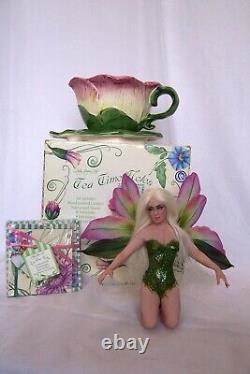 Sculpture unique Tea Cup Fairy, Fae par Phyllis Morrow (Pgm Sculpting)